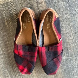 Toms. Size 7.5. Worn Once. EUC.